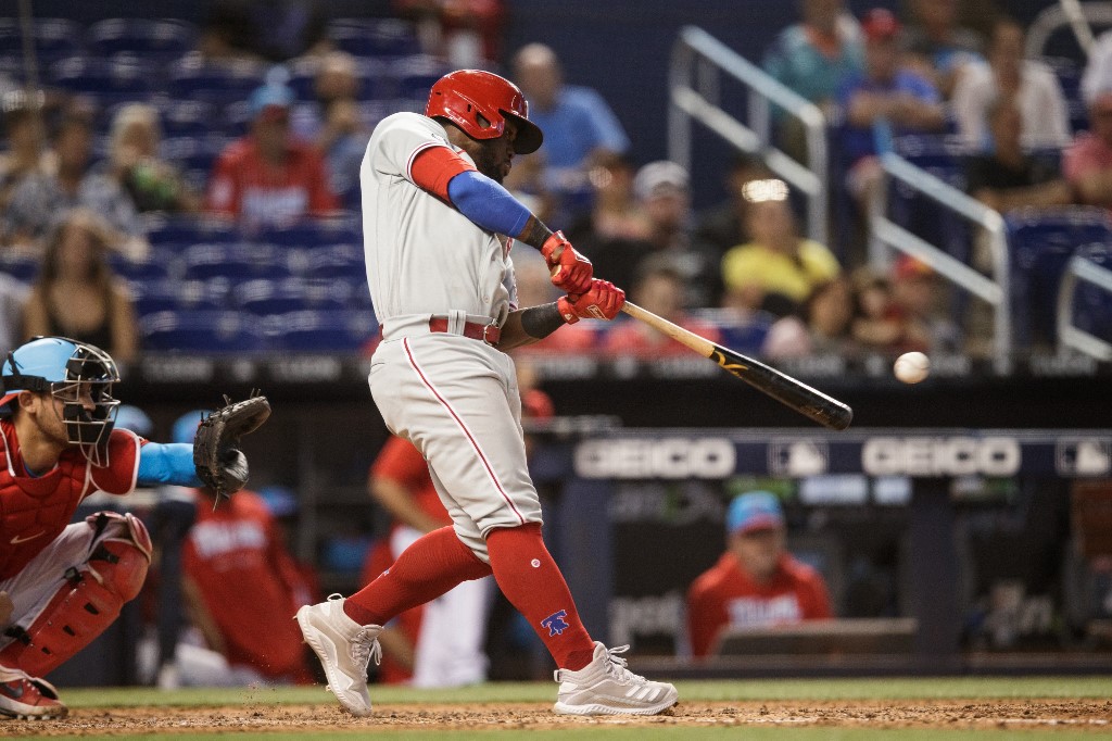 Odubel Herrera aportó la carrera del triunfo de los Filis sobre Marlins