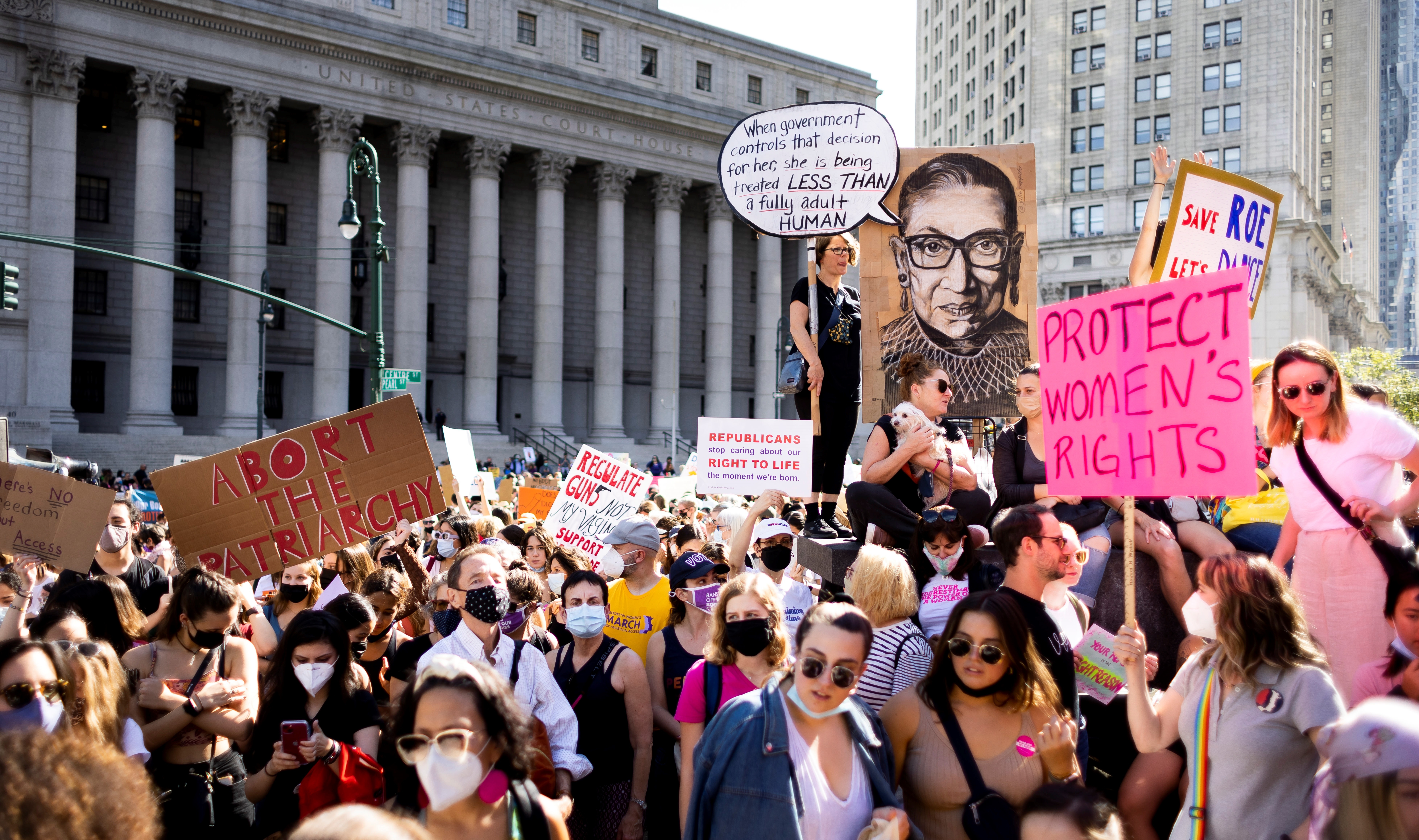 Casa Blanca tacha de “radical” ley que restringe acceso al aborto en Florida