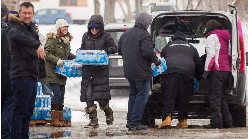 Ni para cepillarse los dientes: La gran contaminación del agua de esta ciudad en EEUU