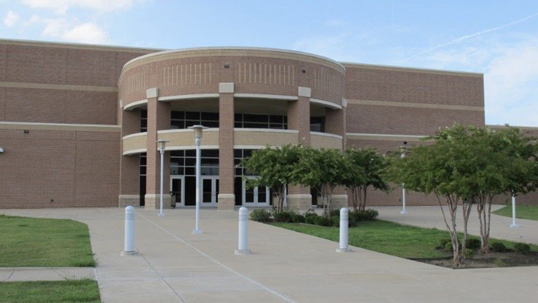 Tiroteo en una escuela secundaria de Texas deja varios heridos