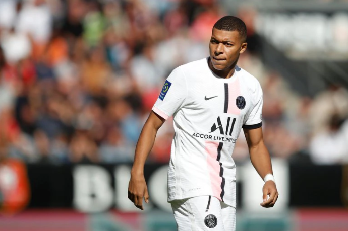 PSG se matiene firme de no perder a Mbappé: Le harán una oferta impactante que lo pondrá por encima del resto de sus compañeros