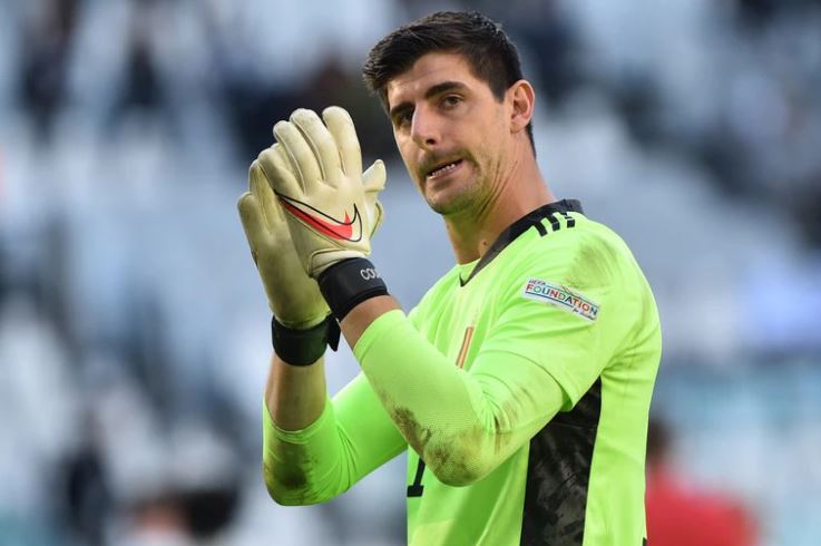 Futbolistas del Real Madrid arropan a Courtois: “Volverás más fuerte”