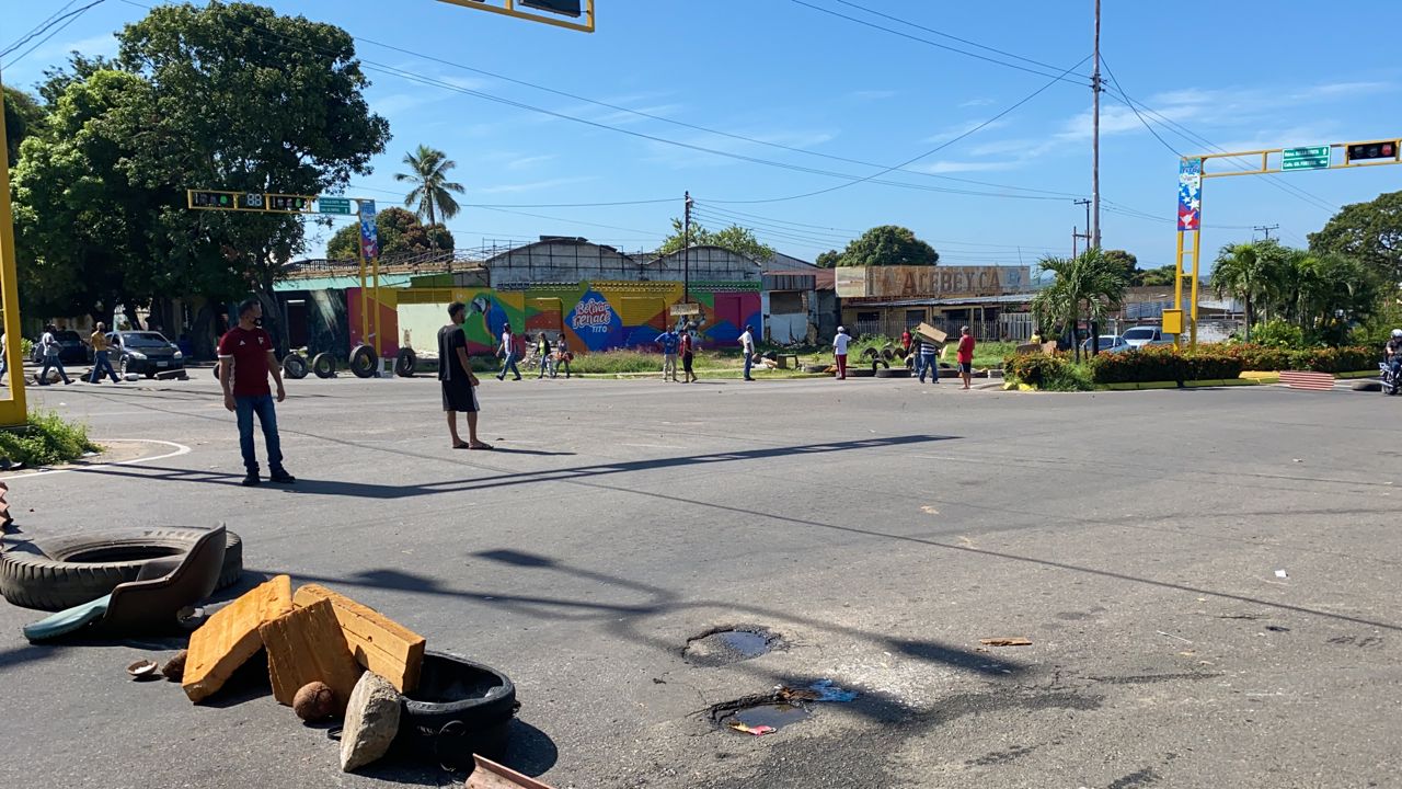 Aló, ¿Corpoelec? Más de 200 familias tienen un mes sin luz en San Félix