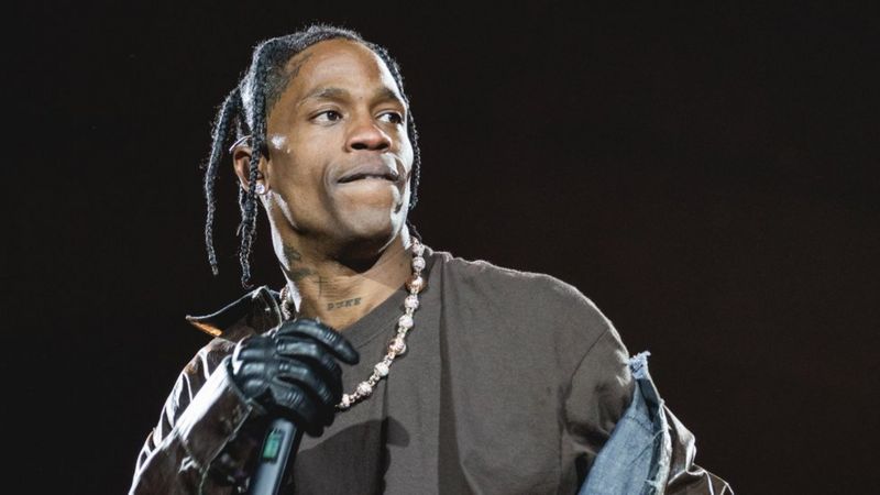 Arrestan al famoso rapero Travis Scott, expareja de Kylie Jenner, por allanamiento de propiedad