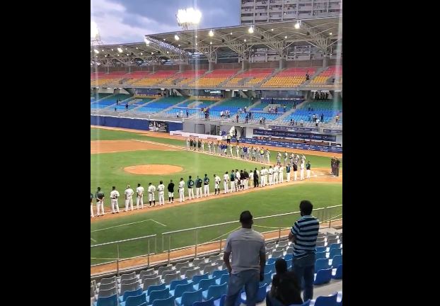 Dedicaron un minuto de silencio en memoria de Omar Malavé en el Fórum de La Guaira (Video)