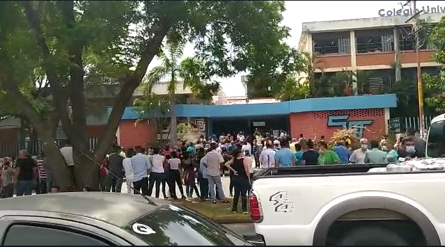 La ciudadanía en San Diego se manifiesta y exige su derecho (VIDEO)