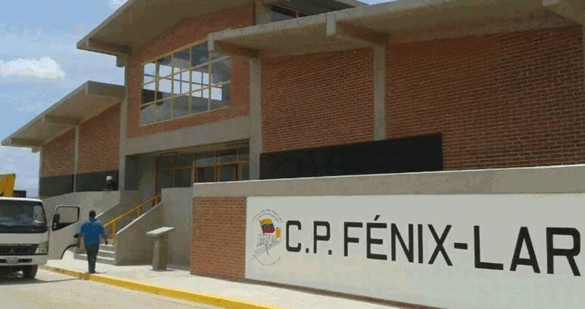 FOTO: Fue sorprendido intentando escapar del Centro Penitenciario Fénix Lara