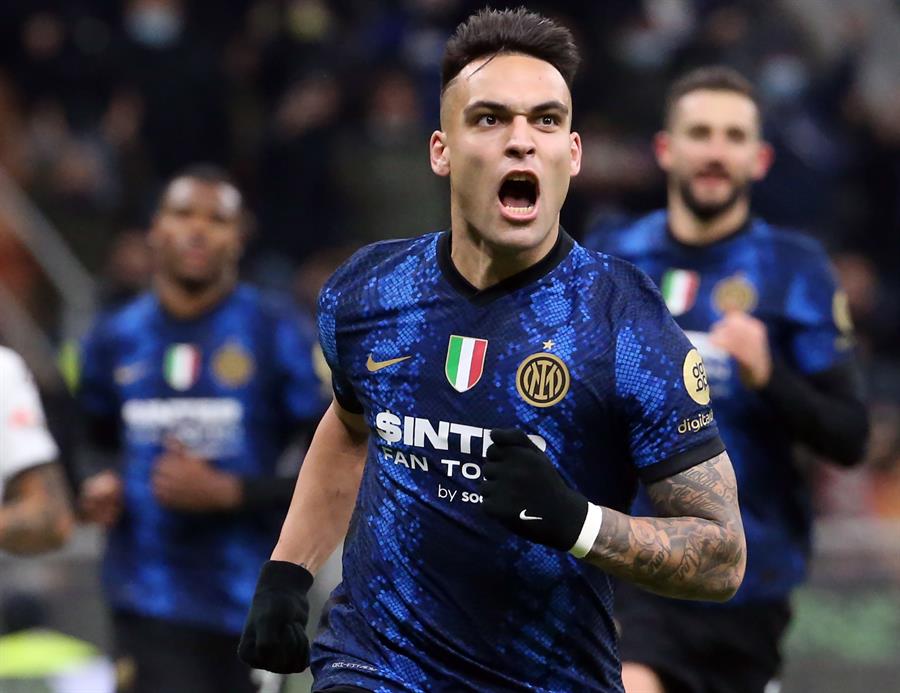 Lautaro Martínez marcó y asistió de tacón en el triunfo del Inter