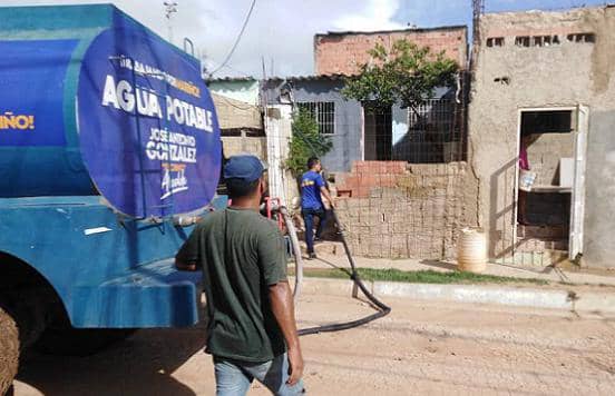 Rotura en tubería matriz deja a los margariteños sin agua en Navidad