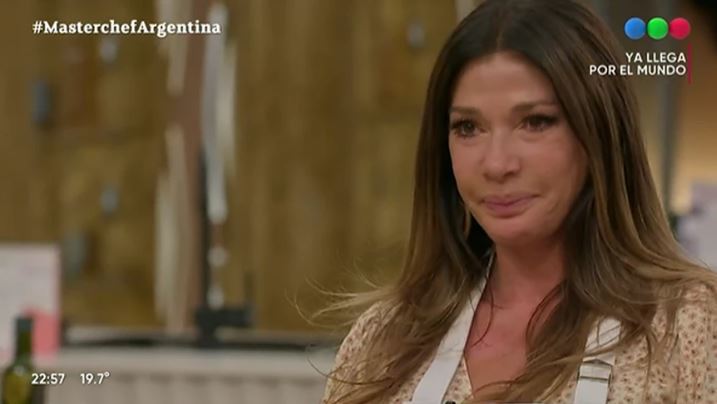 El llanto desconsolado de Catherine Fulop en MasterChef al recordar a su familia (Video)