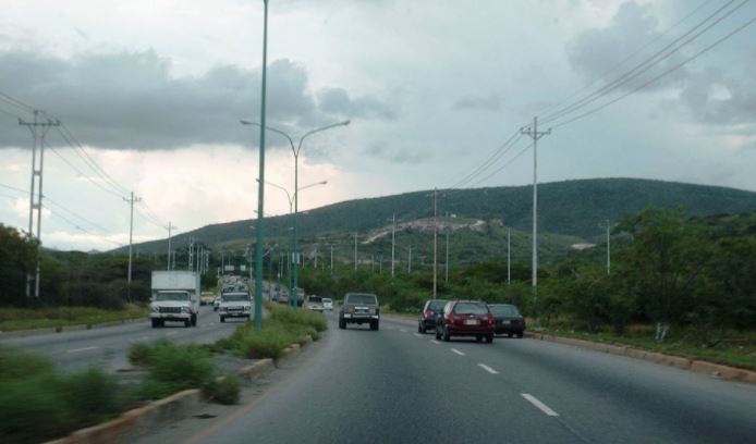 Menor en vigilancia médica tras ser arrollada en la Intercomunal Barquisimeto-Duaca