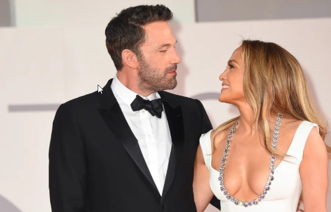 JLo sugiere que filmará una nueva película con Ben Affleck