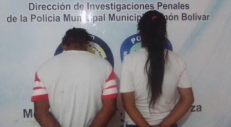 Quemó las manos de su hijastro de 8 años por comerse una mortadela sin permiso en Anzoátegui