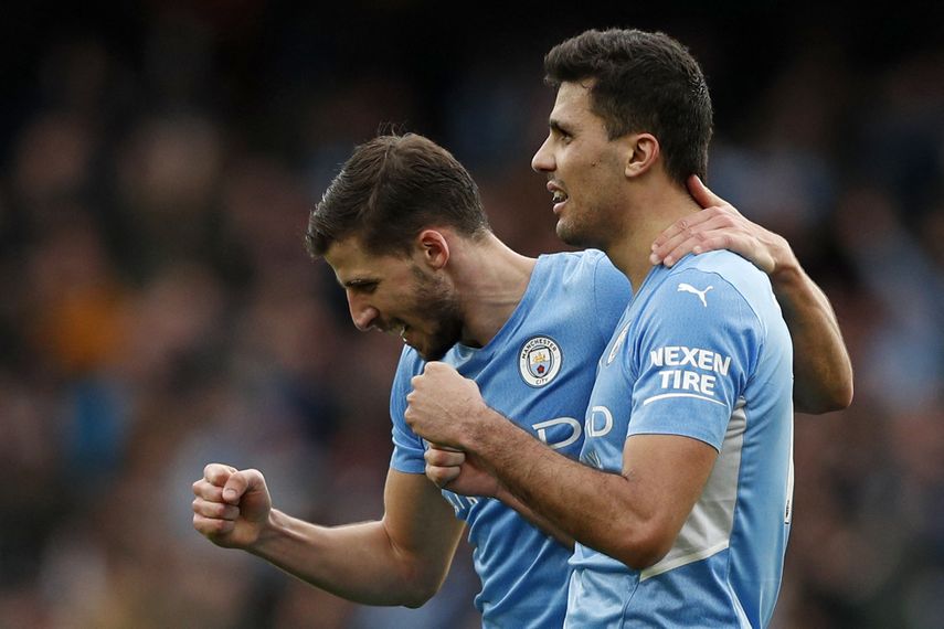 Manchester City gana al Arsenal con gol de Rodri en el descuento