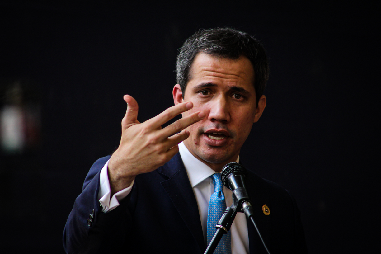 Guaidó al régimen de Maduro: Respondan qué pasa en los calabozos del Dgcim en Boleíta