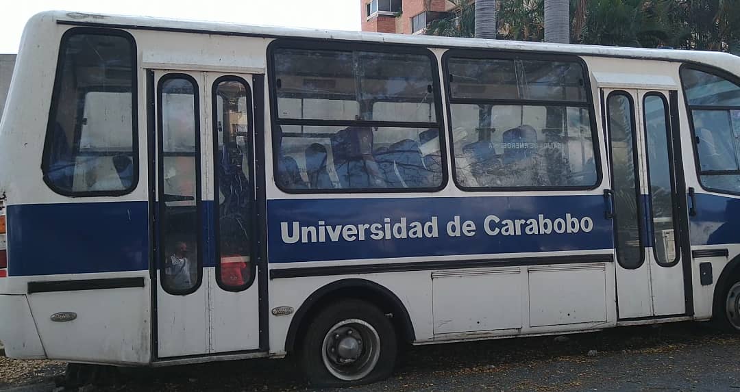 La Fundación del grandeliga Melvin Mora “la botó de jonrón” en la Universidad de Carabobo (FOTOS)