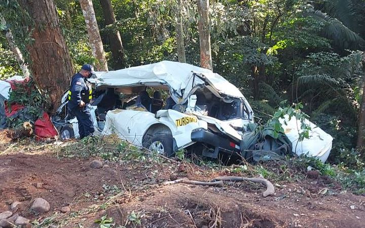 Turistas estadounidenses y suizos murieron tras choque vial en Costa Rica