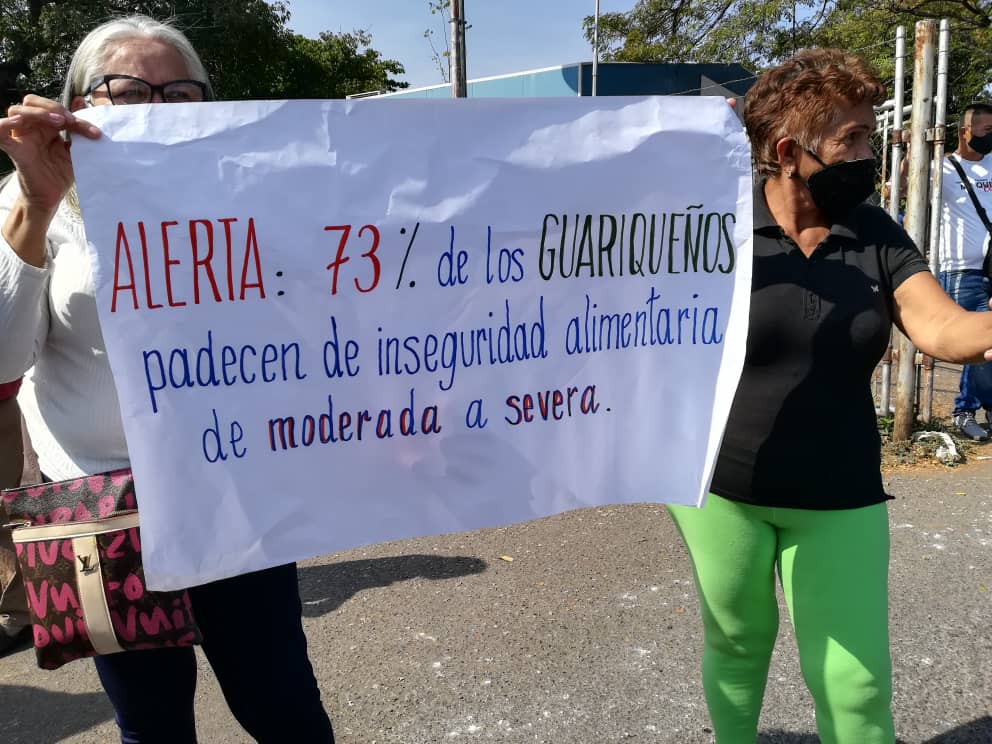 Cansados de los bonos de hambre, trabajadores de la salud y la educación de Guárico exigen dolarización de salarios