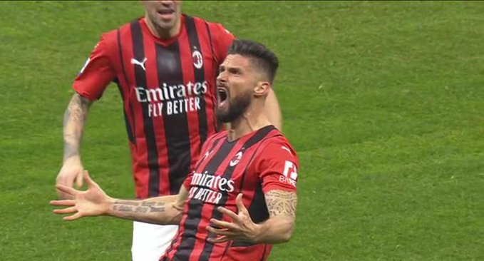 Giroud se creció ante el Inter y el Milan se llevó el derbi italiano 