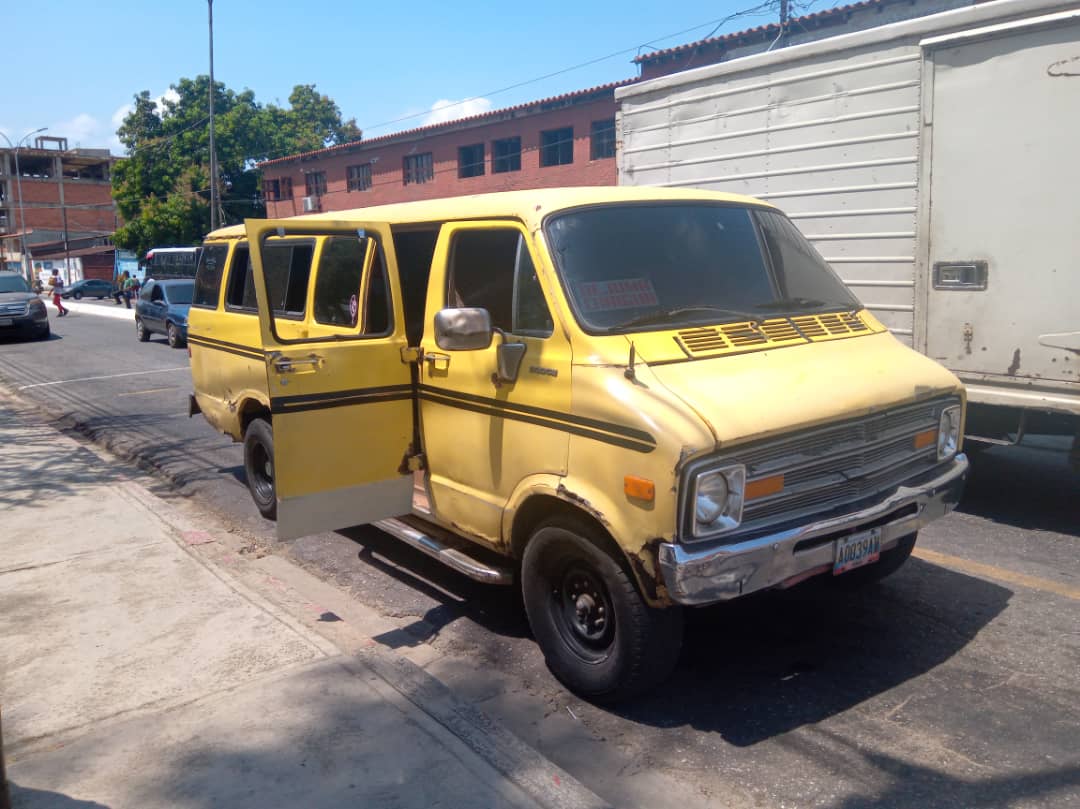 Habitantes de Chirgua en Carabobo sufren “las de Caín” ante la falta de transporte público