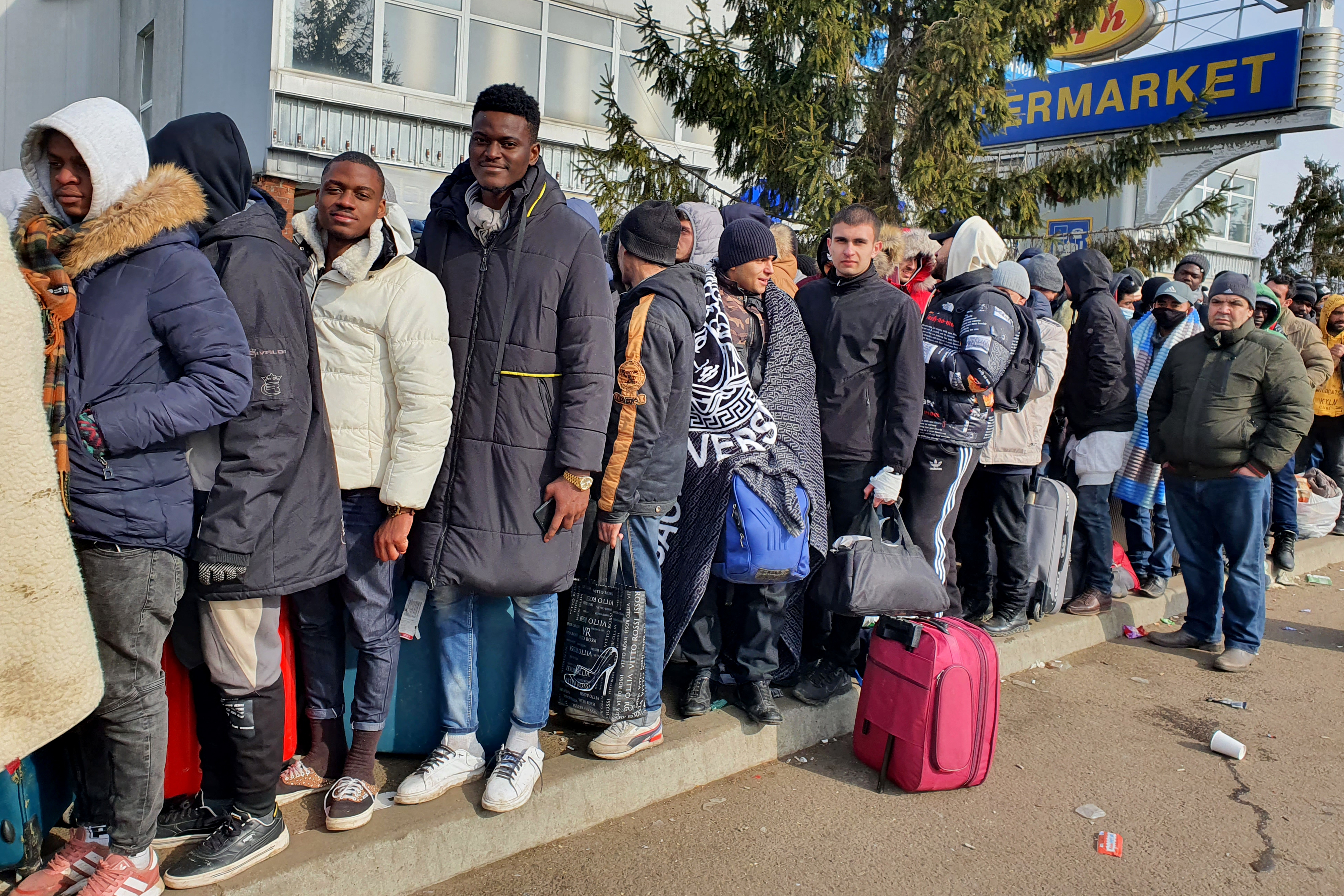 Miedo y solidaridad en la frontera entre Ucrania y Polonia