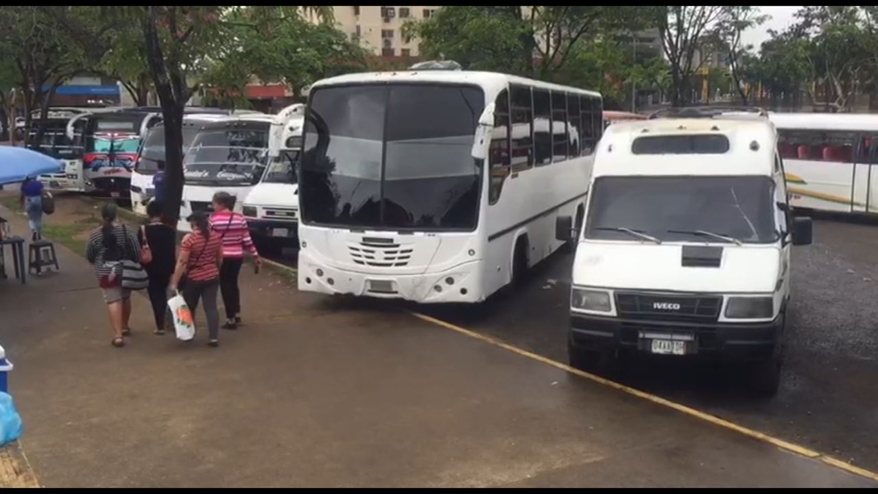 Transportistas de Bolívar, en la quiebra: venden sus carros como chatarra para sobrevivir