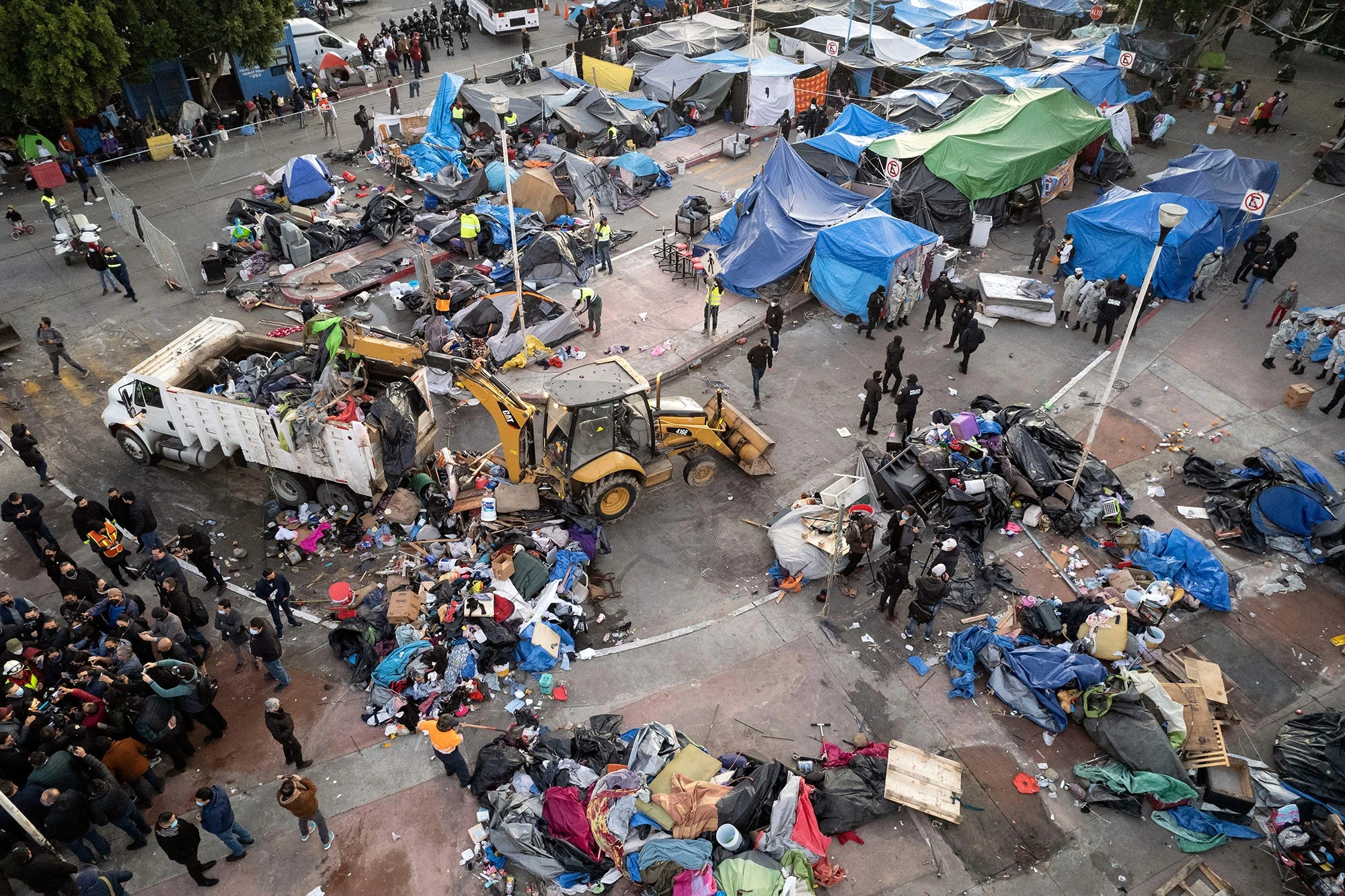 EEUU se alista para ola migratoria en la frontera para cuando terminen las expulsiones por la pandemia