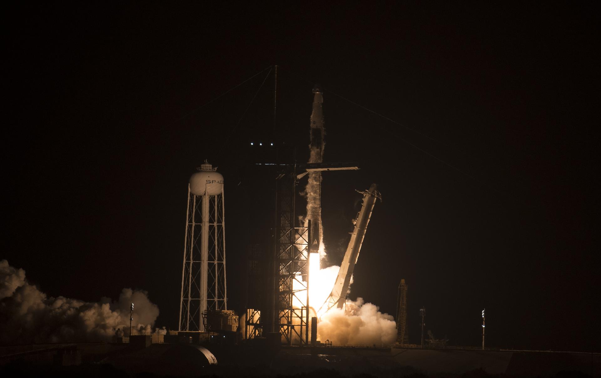 Despega la nueva misión a la estación espacial con cuatro astronautas a bordo