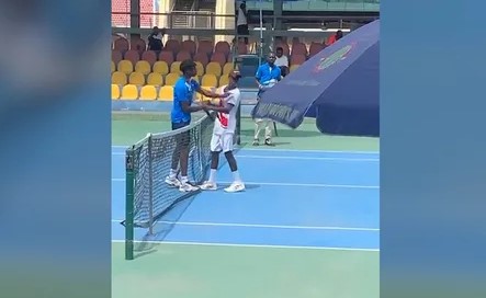 A lo Will Smith, “promesa” del tenis abofeteó a su rival tras perder el partido (VIDEO)