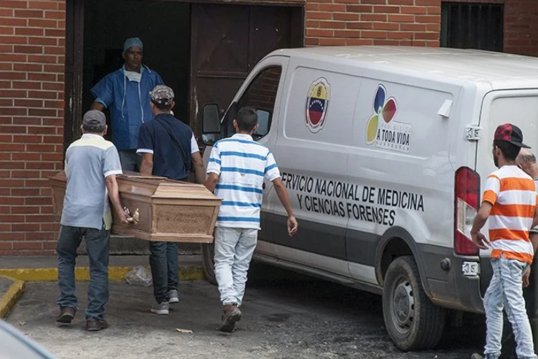 Bachiller murió por beber ron adulterado durante su fiesta de graduación en Lara