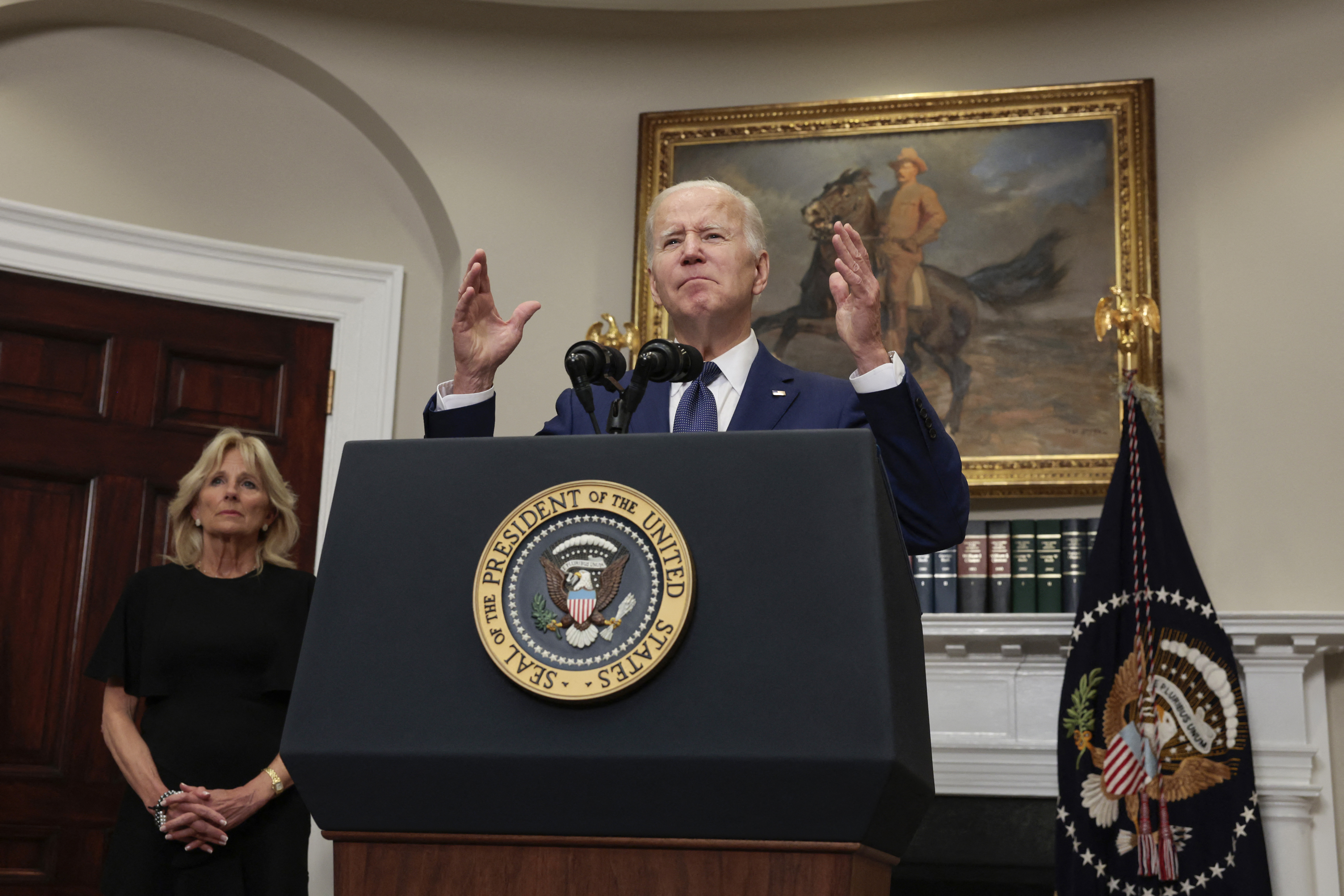 Biden tras masacre en Texas: ¿Cuándo, por el amor de Dios, nos vamos a enfrentar al lobby de las armas?