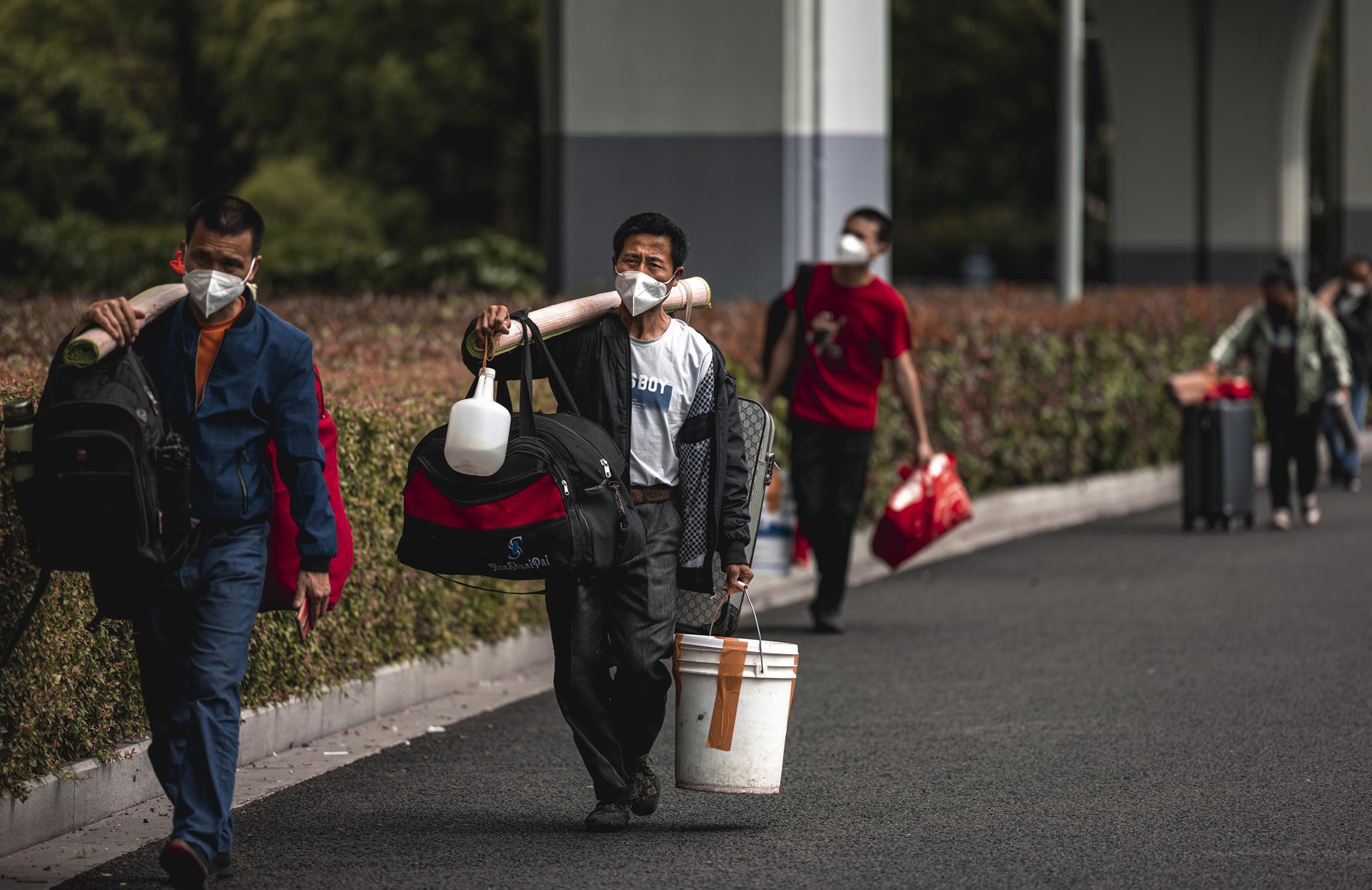 China notifica 34 nuevos contagios de Covid-19, 20 de ellos locales