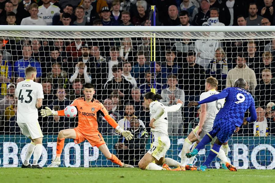 Chelsea dejó al Leeds United en el precipicio de la Premier