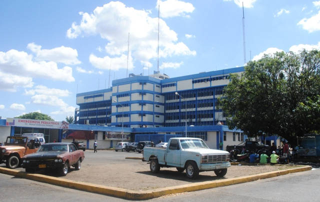 Laboran con “las uñas” y los tratan como esclavos: lo que sufren los trabajadores del Hospital de Calabozo