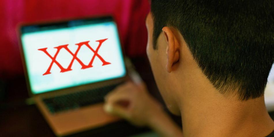 XXX: ¿Por qué se utiliza la triple equis para referirse al porno?