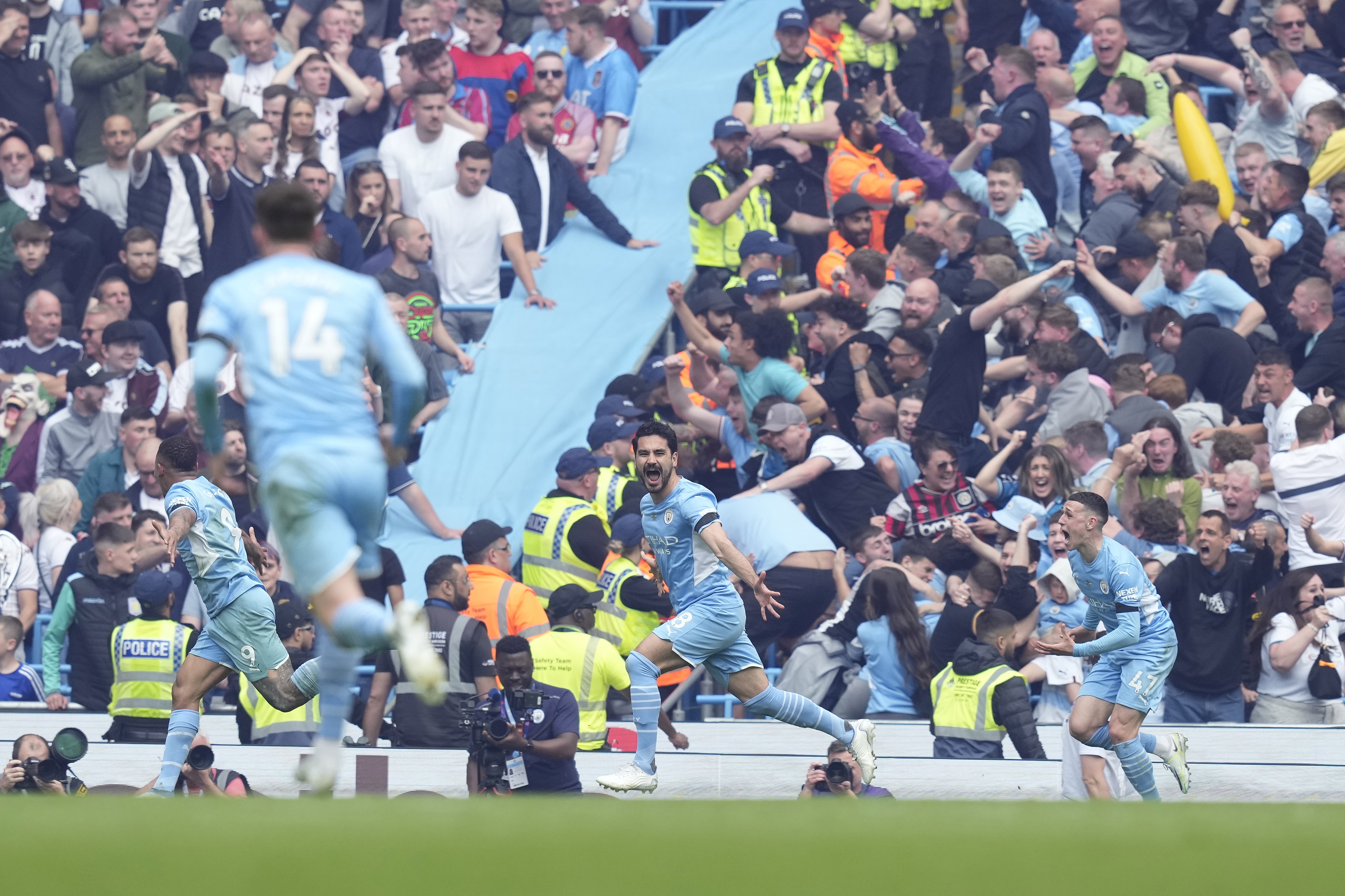 Espectacular remontada del Manchester City para llevarse el título de la Premier League