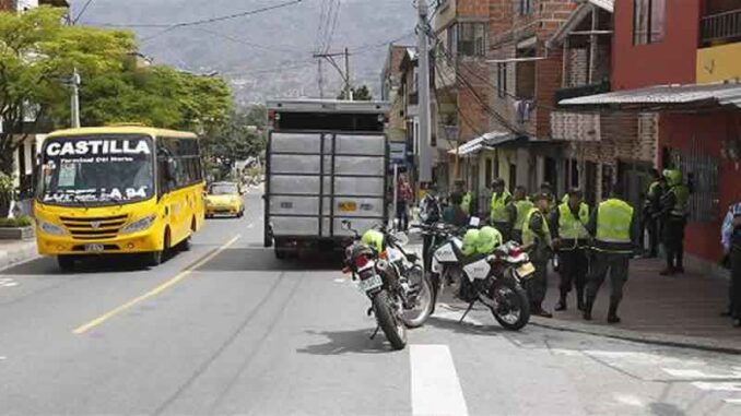 Horror en Colombia: Sujeto violó a niña que iba al colegio y le dejó dinero para la pastilla del día después