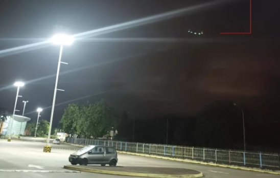 “Luces verdes brillantes”: El cielo oscuro de Puerto Ordaz se iluminó por un ¿ovni? (FOTOS)