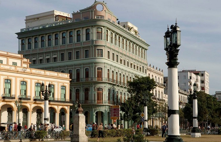 El Saratoga, de espacio para almacenes a lujoso hotel cinco estrellas