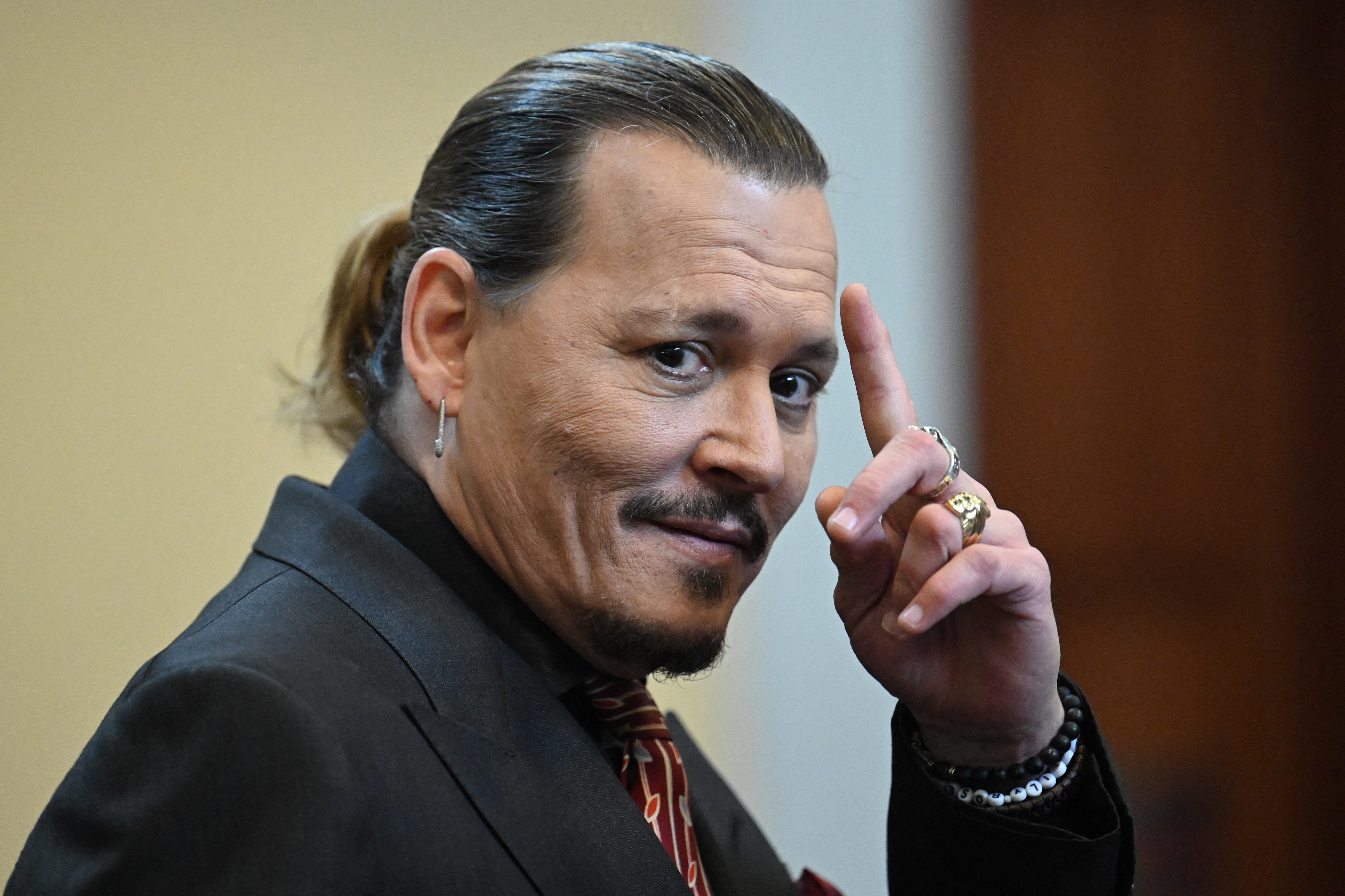 Johnny Depp saca disco y emprende gira por Europa tras su tormentoso juicio contra Amber Heard