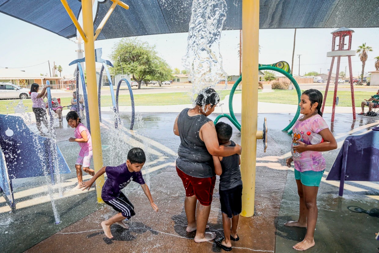 Sin aire acondicionado: Así está afectando el calor y el costo de la energía a comunidades de EEUU