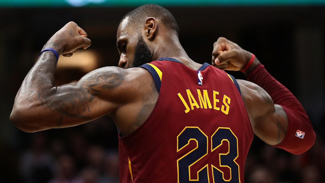 La tarjeta de colección única de LeBron James podría subastarse por un precio récord