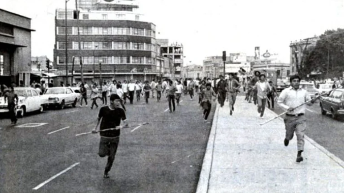 A 51 años de la matanza del “Halconazo” una masacre de estudiantes en México, cientos de personas exigieron justicia