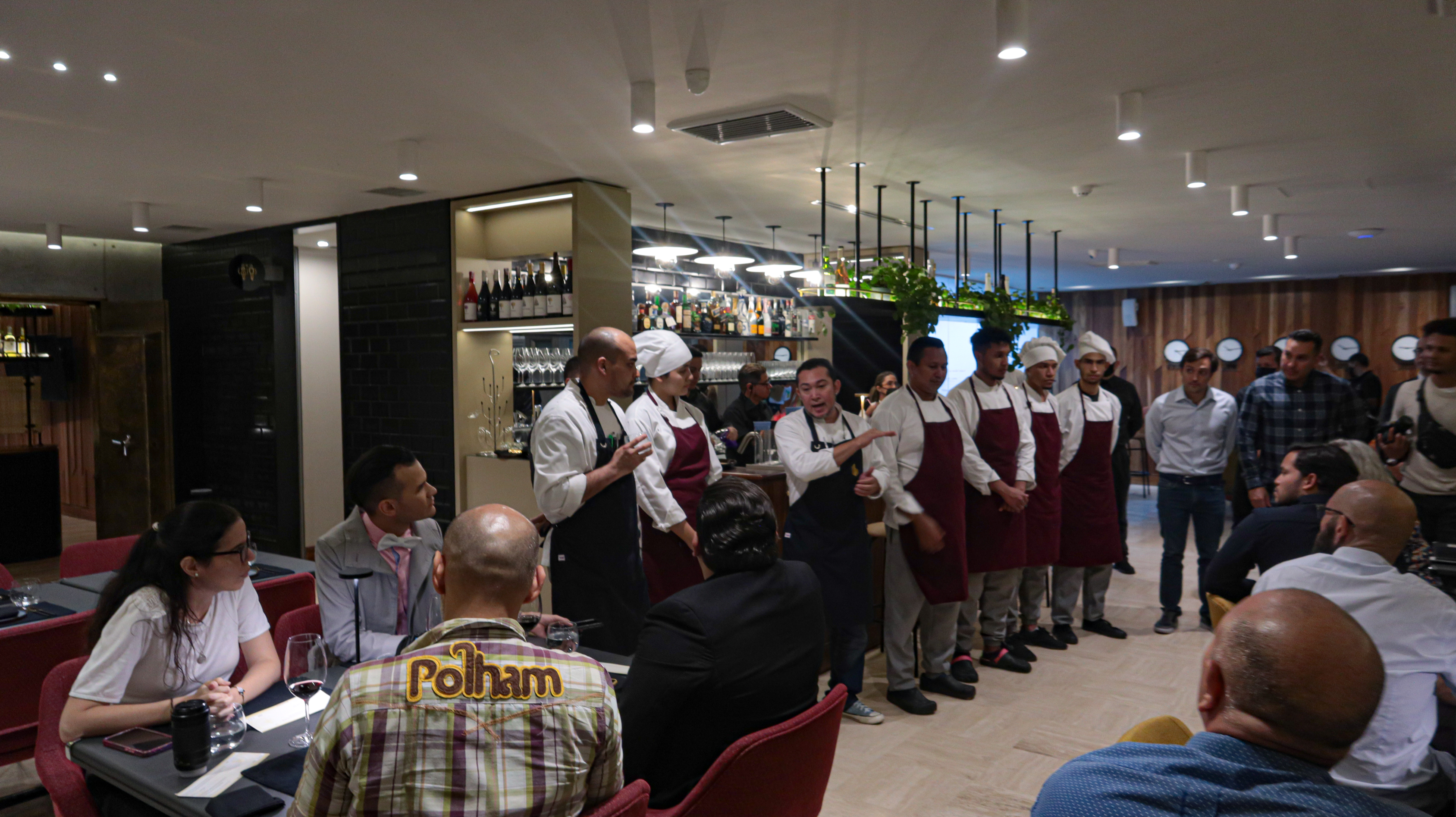 De economía a gastronomía: El Banco restaurante abrió sus puertas