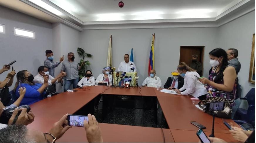 Colegio de Médicos del Zulia exige al régimen de Maduro la liberación de los dos residentes de medicina