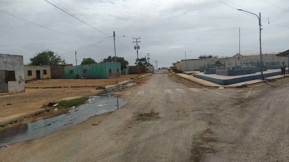 Lluvias causaron el colapso de las aguas negras en una comunidad de Falcón