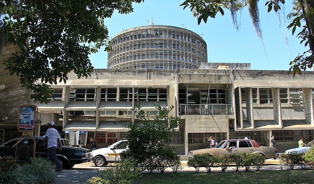 En el Hospital Universitario de Mérida hay que pedir permiso para comprar los insumos para operarse