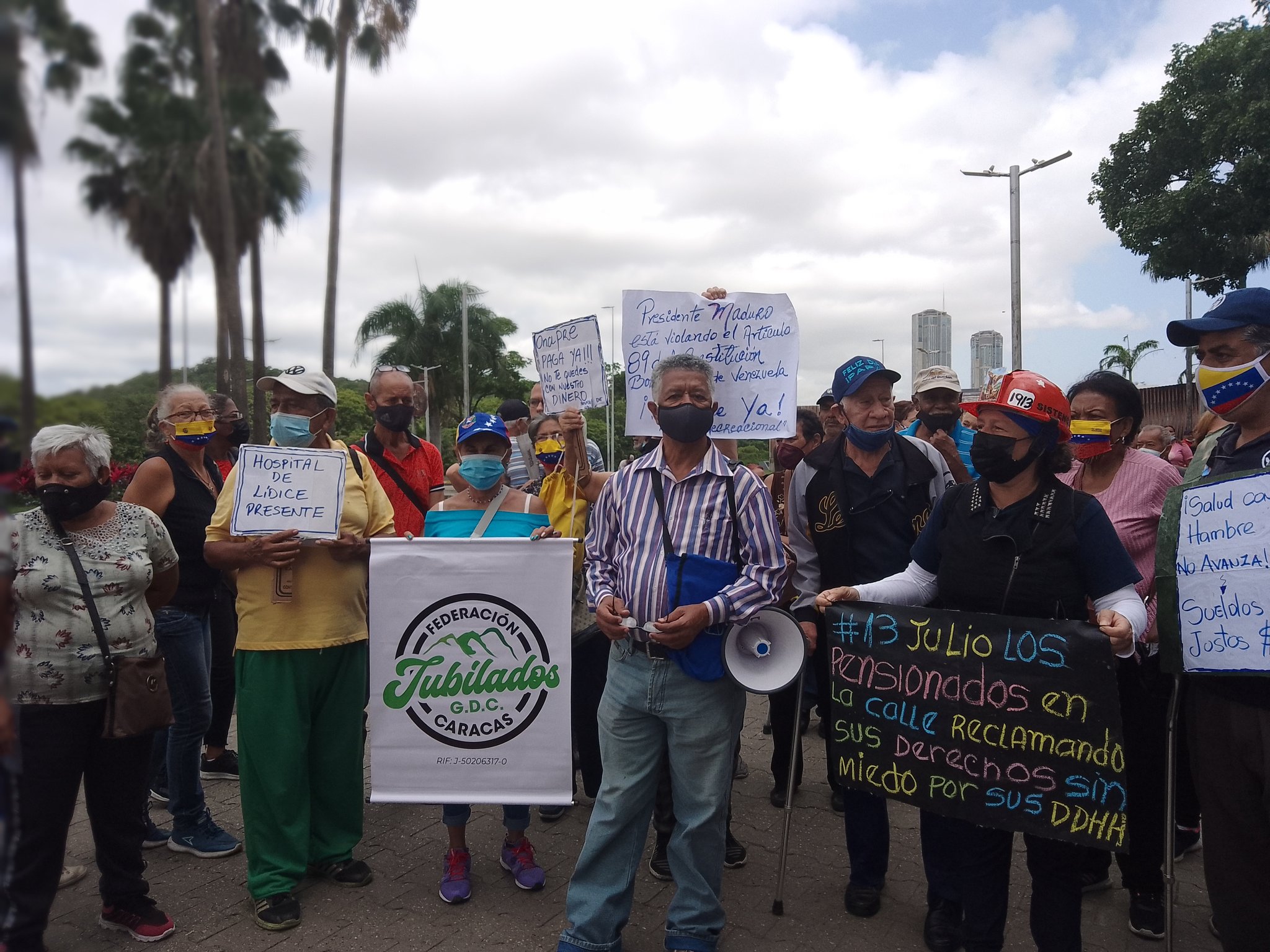 Trabajadores del sector salud exigieron pago inmediato de las deudas al régimen de Maduro este #13Jul (VIDEO)