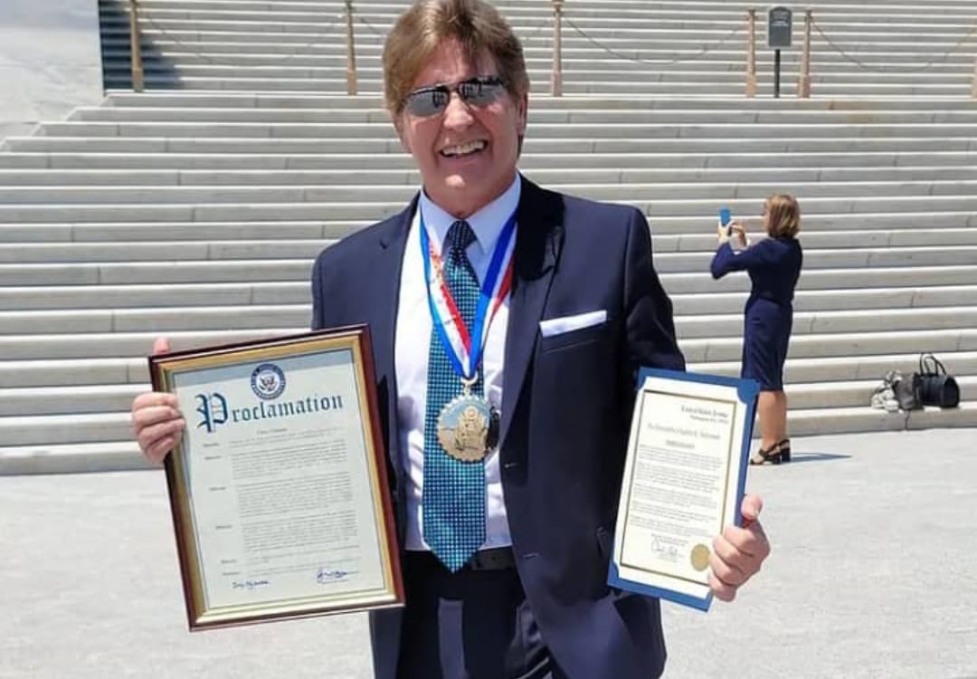 Víctor Cámara recibió un importante reconocimiento por parte del Congreso de EEUU