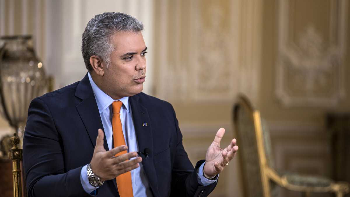 El expresidente Iván Duque critica que Petro invite a Maduro a proteger la Amazonía